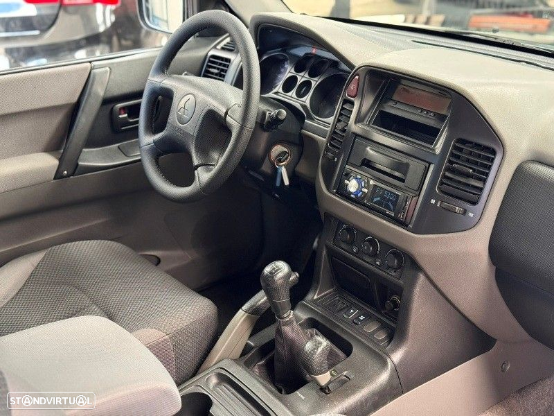 Mitsubishi Pajero 3.2 DI-D GLS - 5