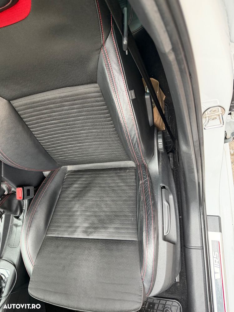 Skoda Octavia 2.0 TDI DSG RS - 8