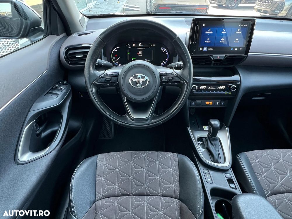 Toyota Yaris Cross 1.5 VVT-i HSD 4x2 Exclusive Elegant - 18