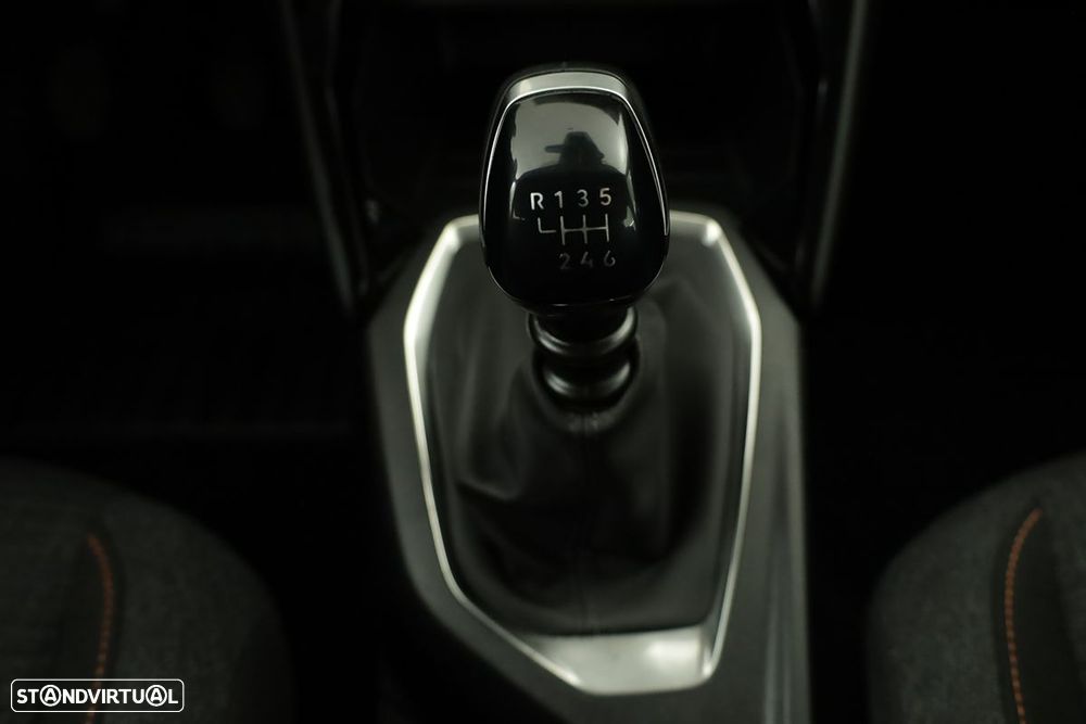 Peugeot 208 1.2 PureTech Style - 13