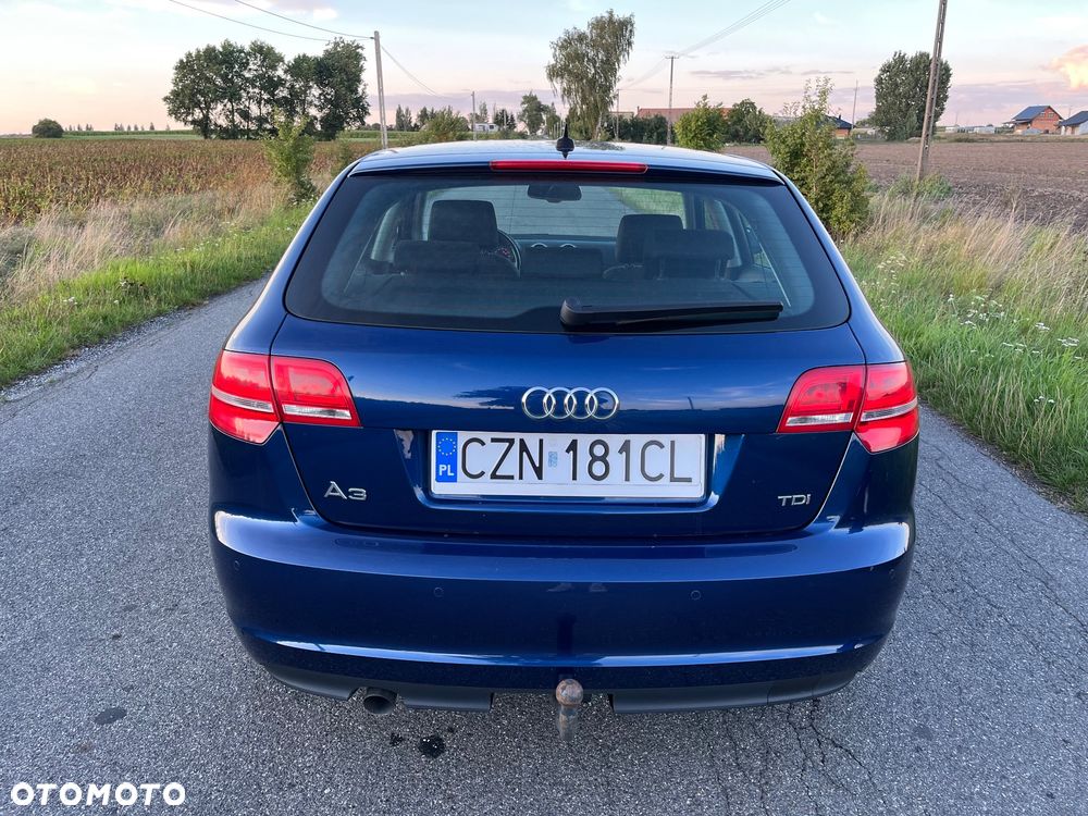 Audi A3 Sportback 2.0 TDI DPF Ambiente - 8