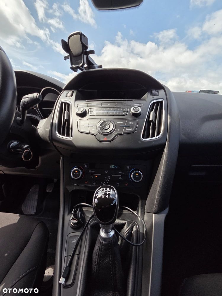Ford Focus 1.5 EcoBoost Trend ASS - 9