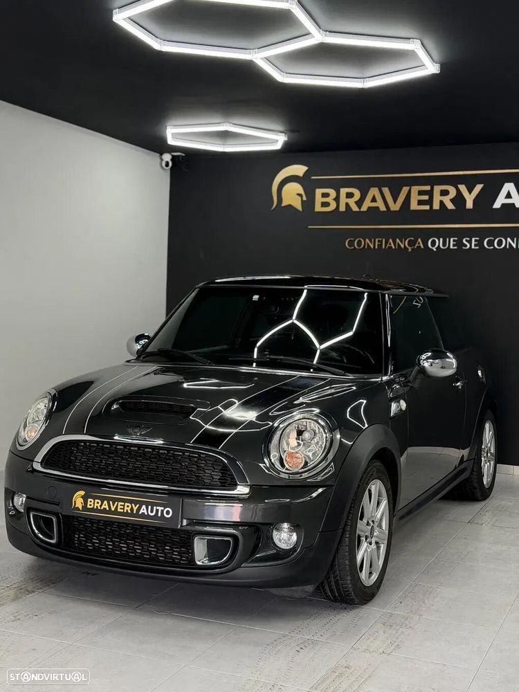 MINI 3 Portas Cooper S - 4