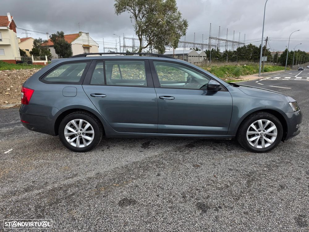 Skoda Octavia Break 1.6 TDi Ambition - 3
