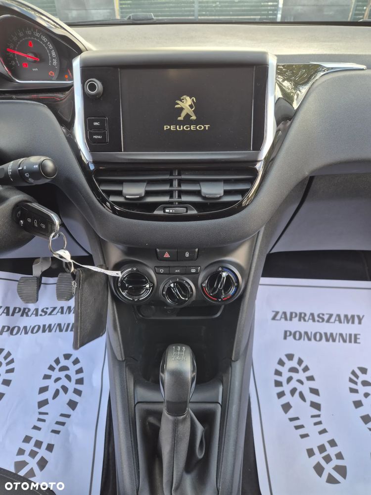 Peugeot 208 - 7