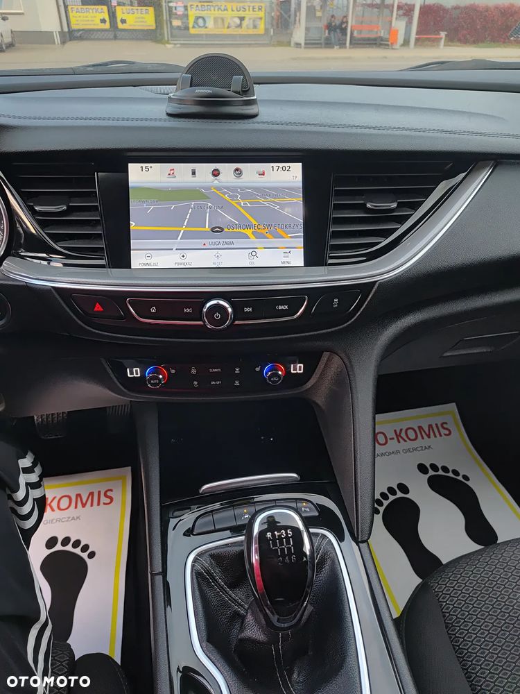 Opel Insignia - 22