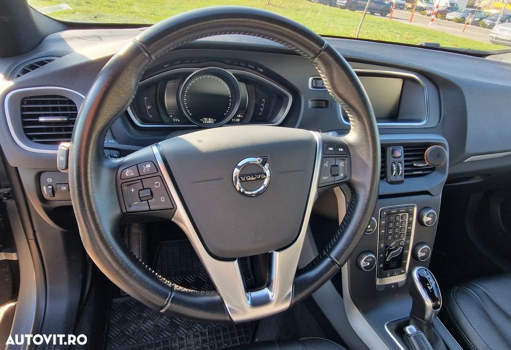 Volvo V40 D2 Aut. Momentum - 7