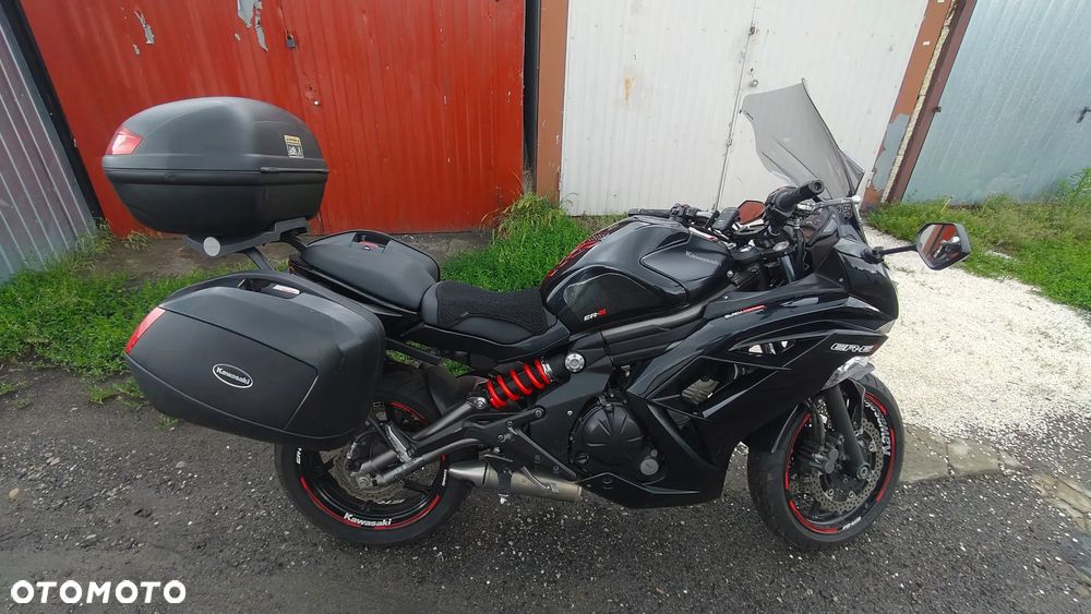 Kawasaki ER - 9