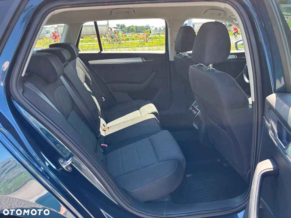 Skoda Superb 2.0 TDI Ambition - 12