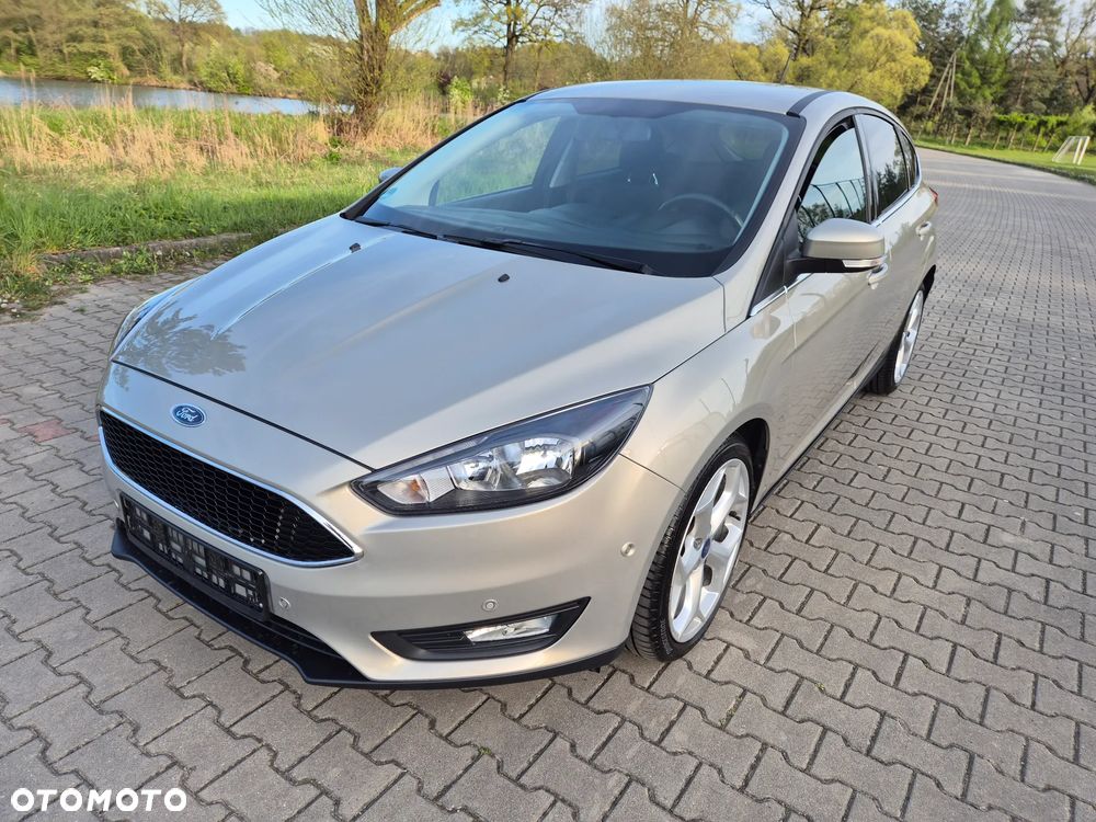 Ford Focus 1.0 EcoBoost STart-Stopp-System TITANIUM - 4