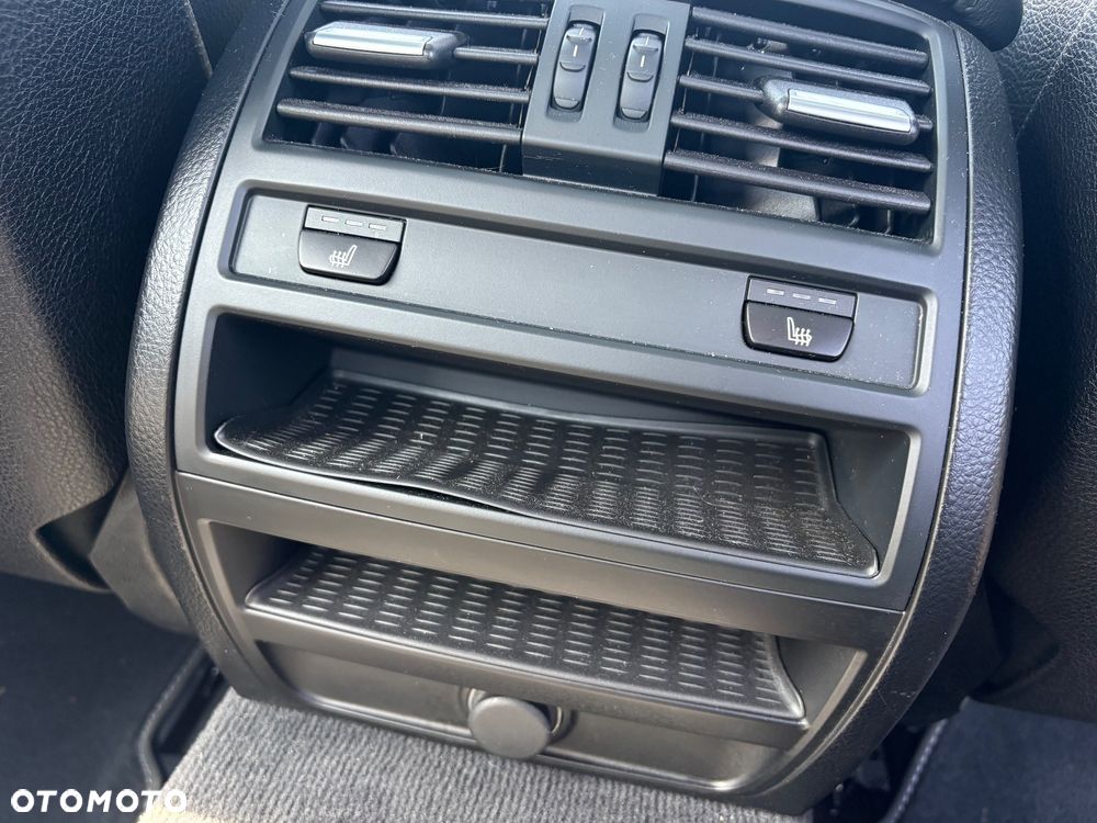 BMW Seria 5 535i xDrive Luxury Line - 19