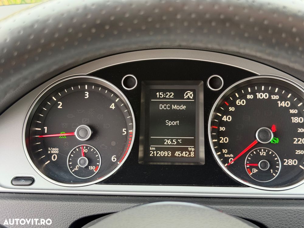 Volkswagen Passat - 21