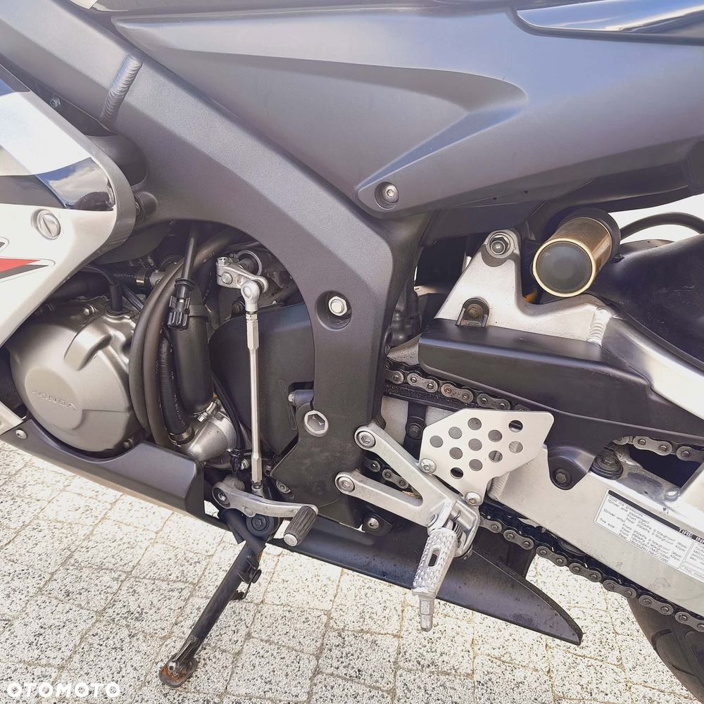 Honda CBR - 11