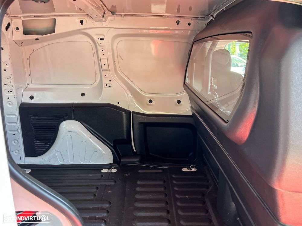 Citroën Berlingo 1.6 HDi 600 3L - 17