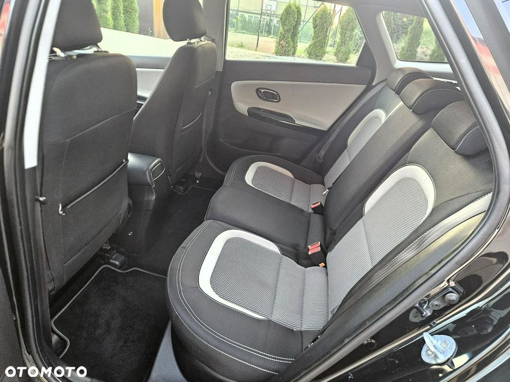 Kia Ceed 1.6 GDI ISG Dream-Team Edition - 23