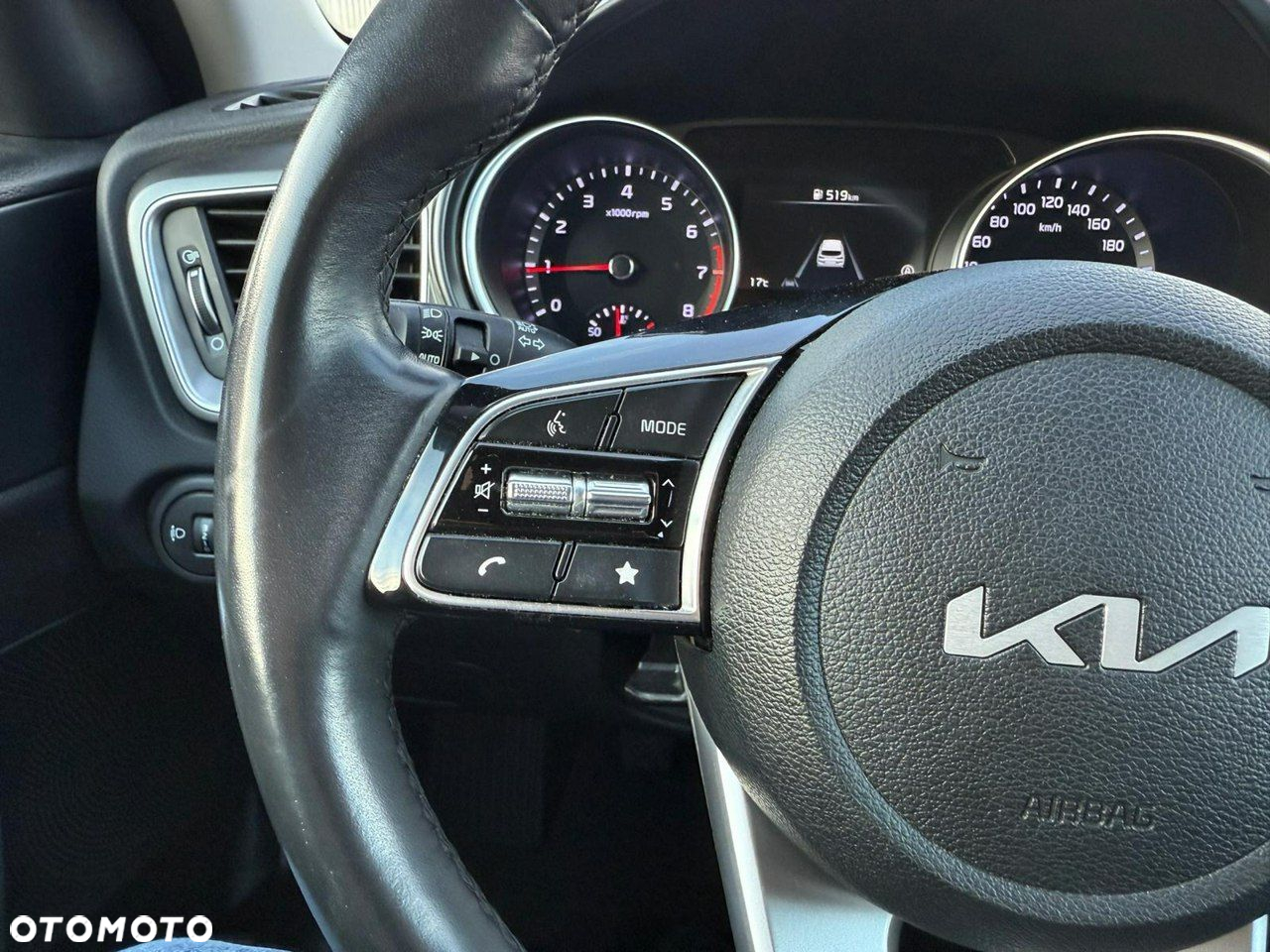 Kia Ceed - 21