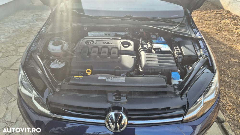 Volkswagen Golf - 17
