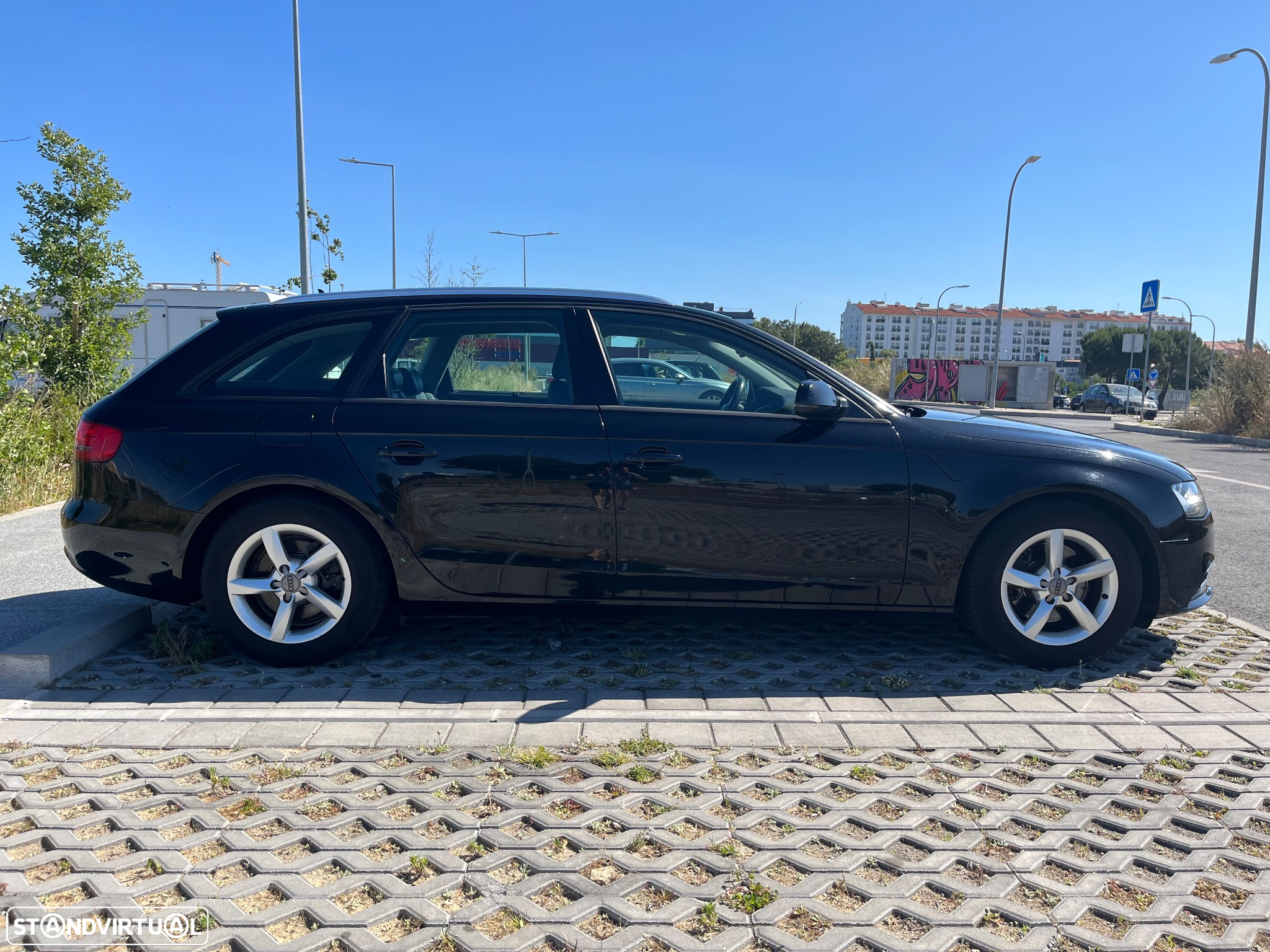 Audi A4 Avant 2.0 TDI Business Line Advance - 9