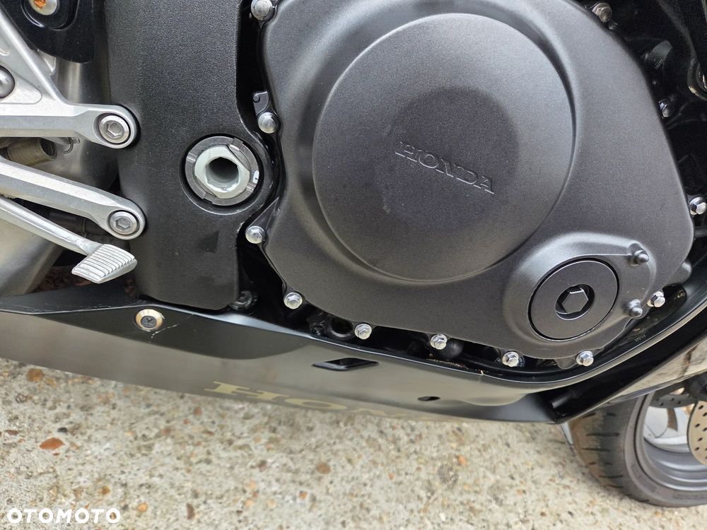 Honda CBR - 19