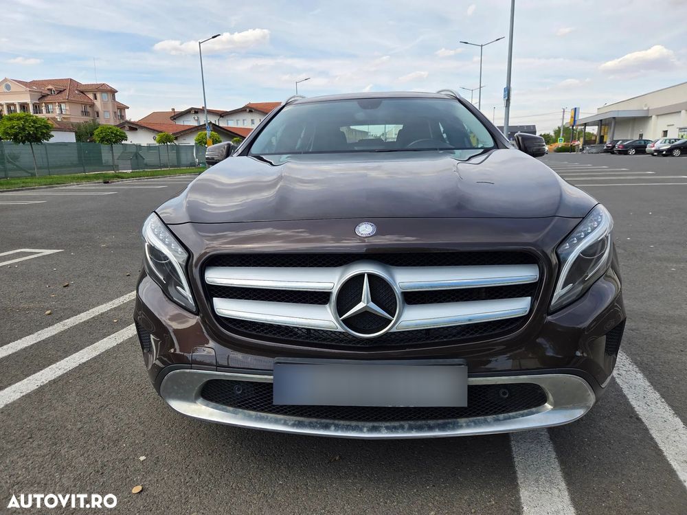 Mercedes-Benz GLA - 5