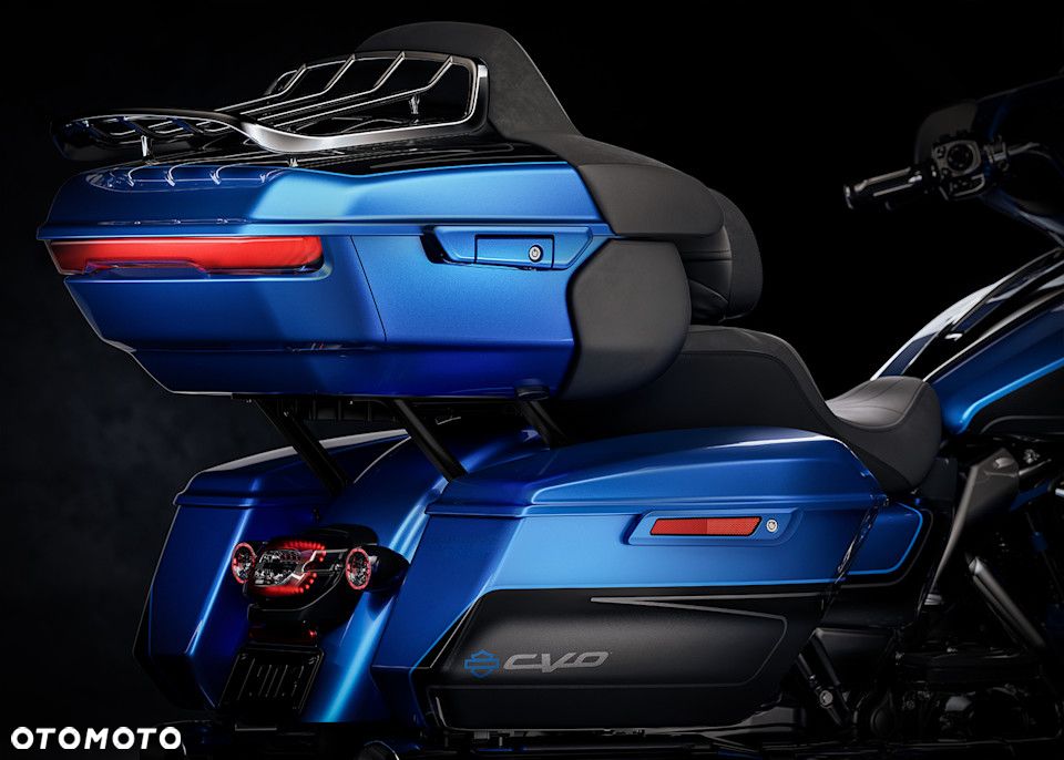 Harley-Davidson CVO Street Glide - 10