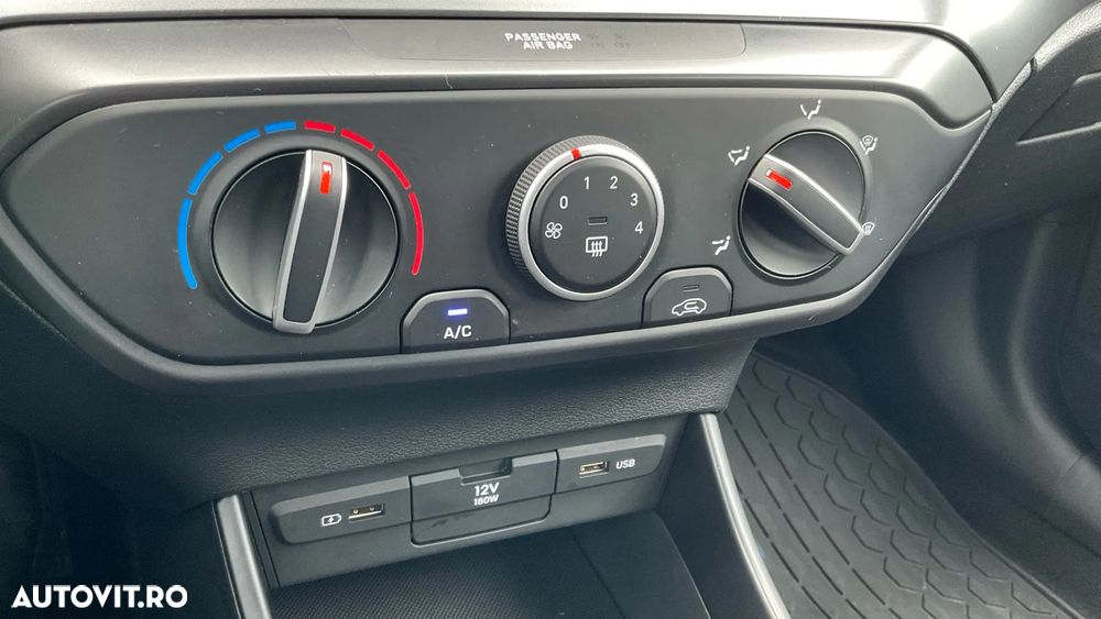 Hyundai i20 1.2 L 84CP 5DR Clasic - 20