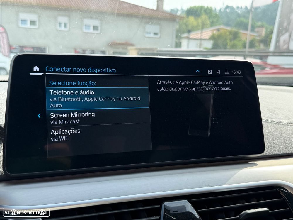 BMW 530 e Pack Desportivo M - 11