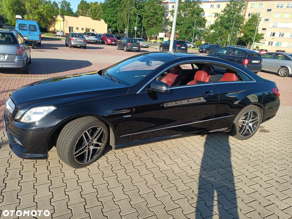 Mercedes-Benz Klasa E 250 CGI BlueEFFICIENCY Automatik Elegance - 7