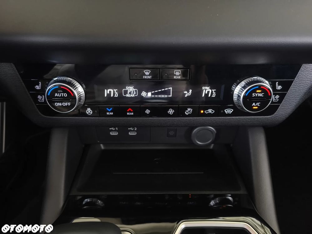 Mitsubishi Outlander Black Edition - 11