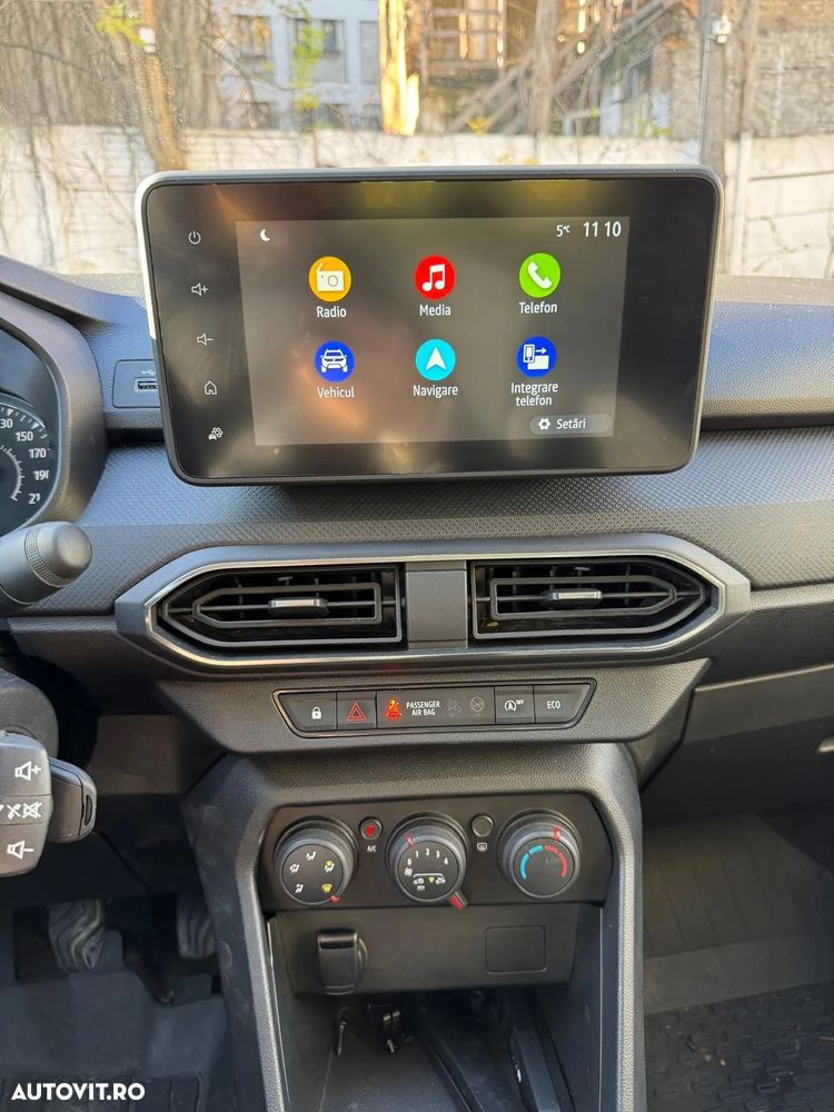 Dacia Logan TCe 90 Essential - 23