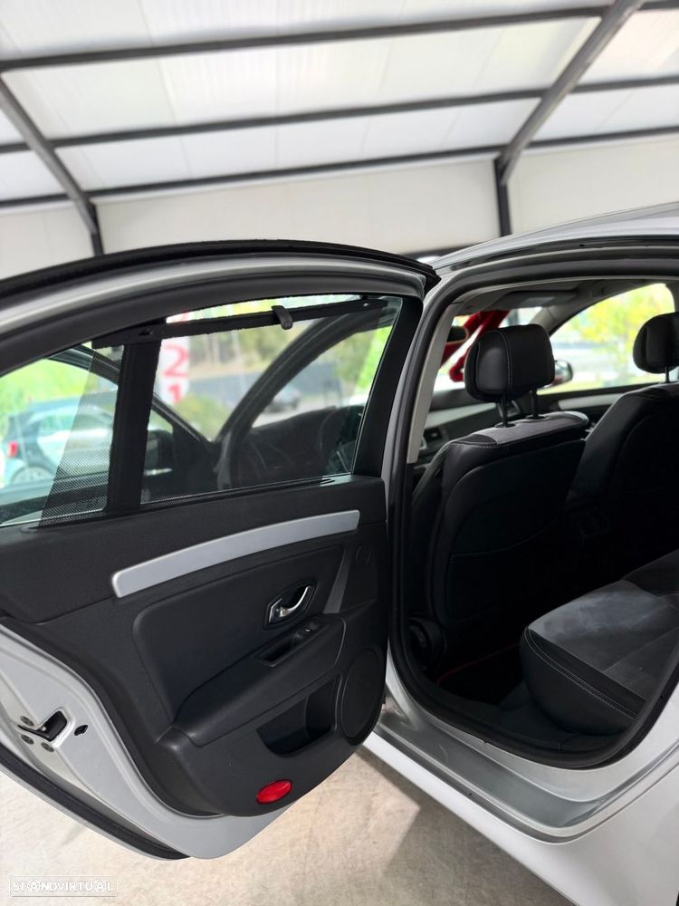 Renault Laguna 2.0 dCi Dynamique S - 16