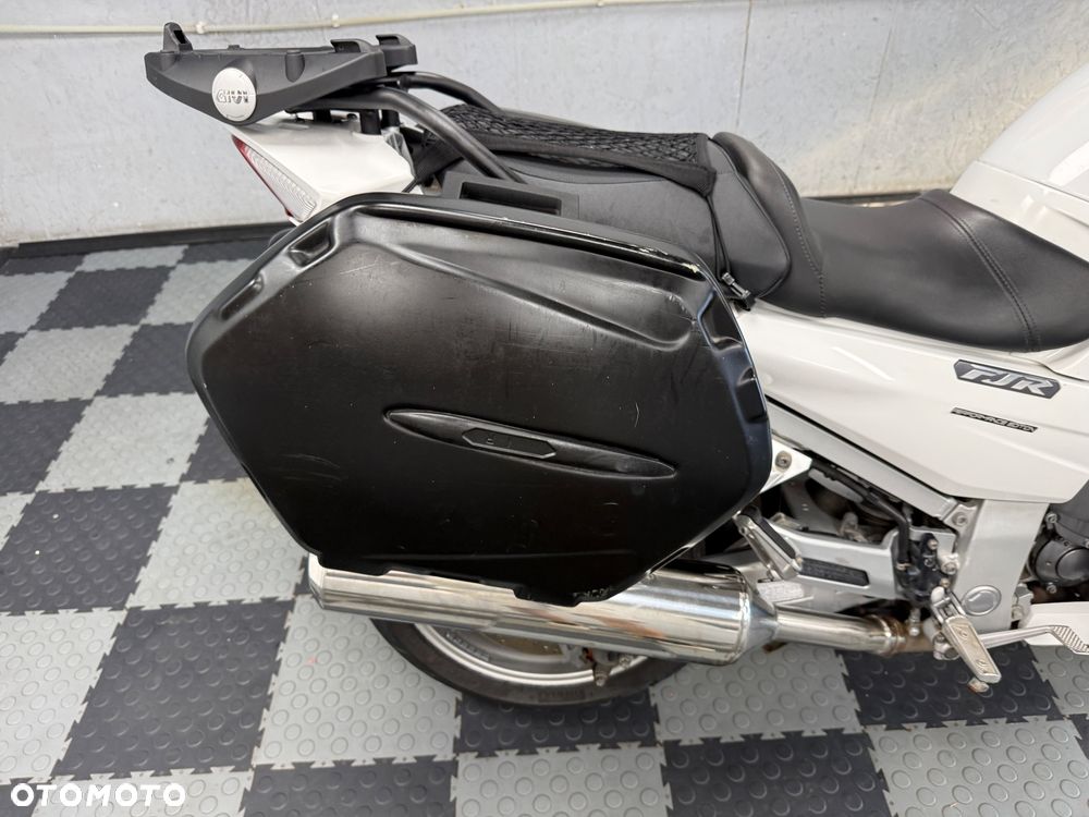 Yamaha FJR - 11