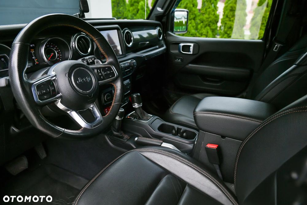 Jeep Wrangler - 22