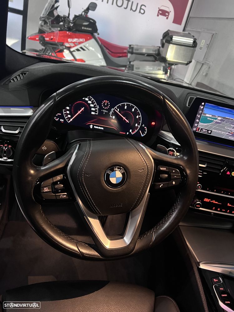 BMW 520 d xDrive Line Luxury Auto - 6