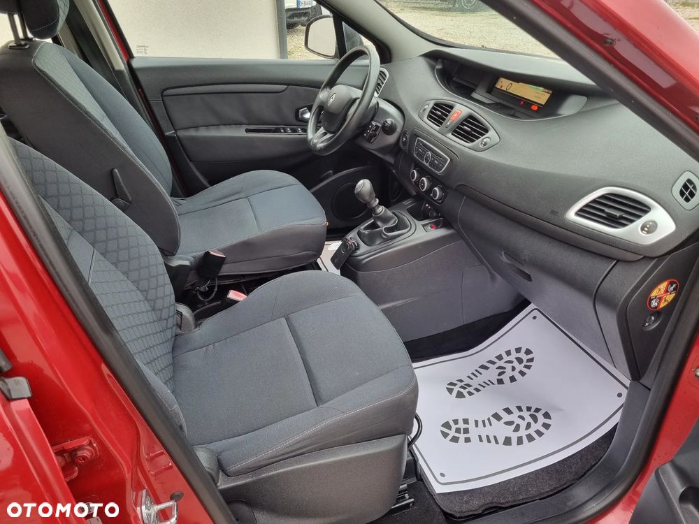 Renault Grand Scenic - 8