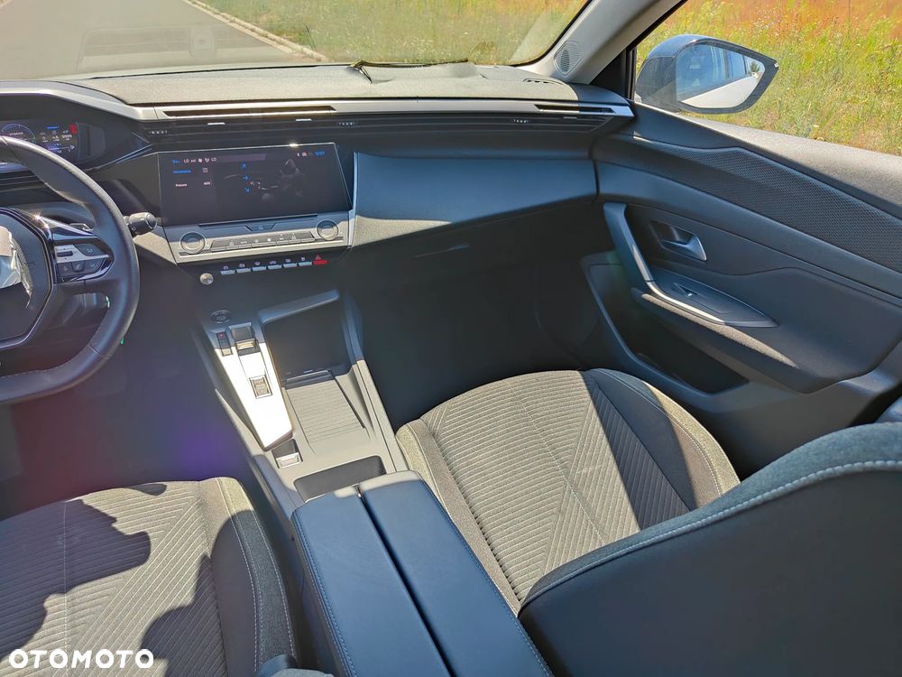 Peugeot 308 - 24