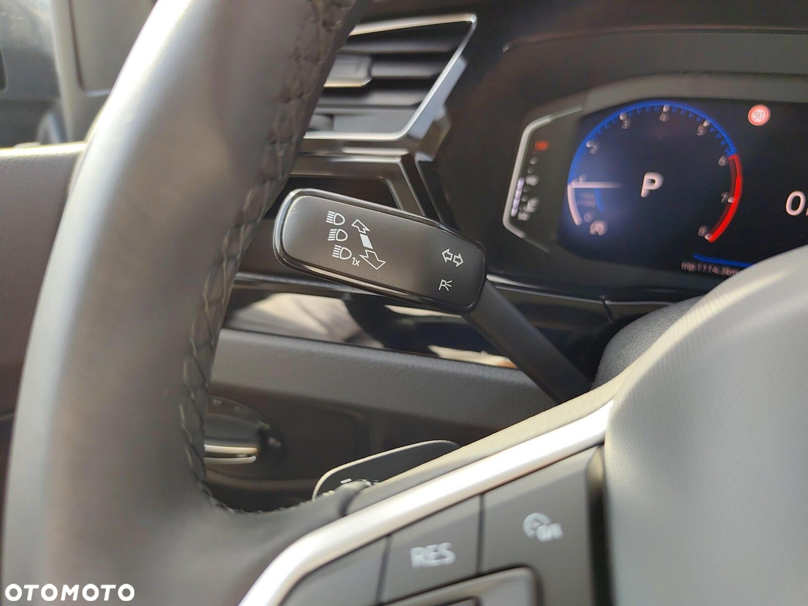 Volkswagen Touran 1.5 TSI EVO Highline DSG - 23