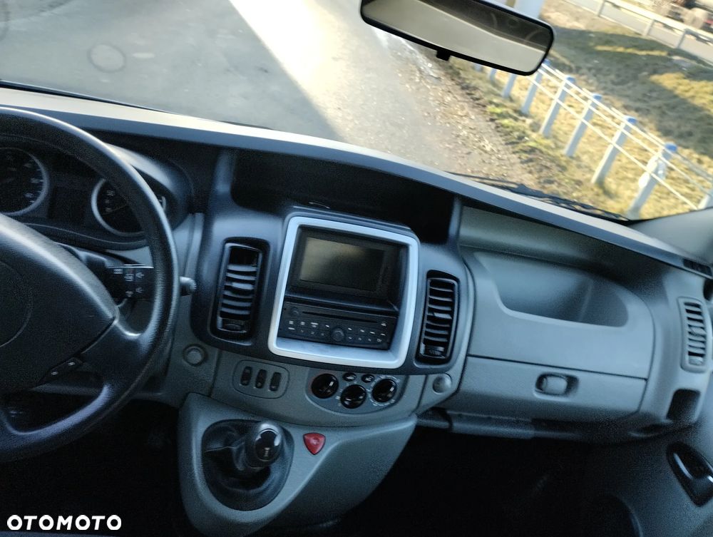 Renault Trafic - 12