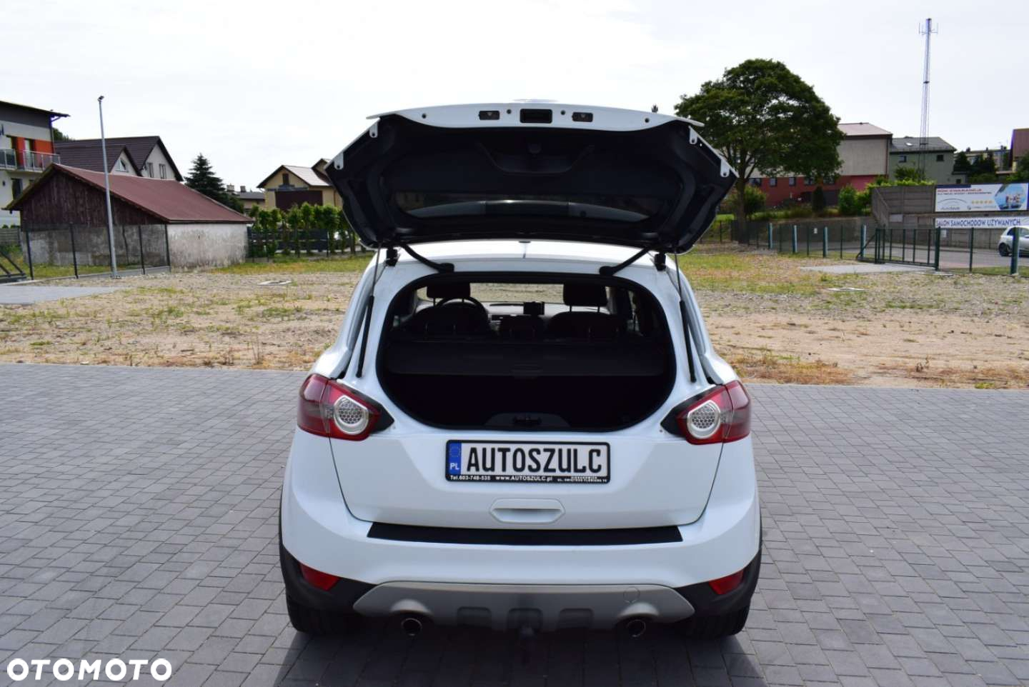 Ford Kuga - 10