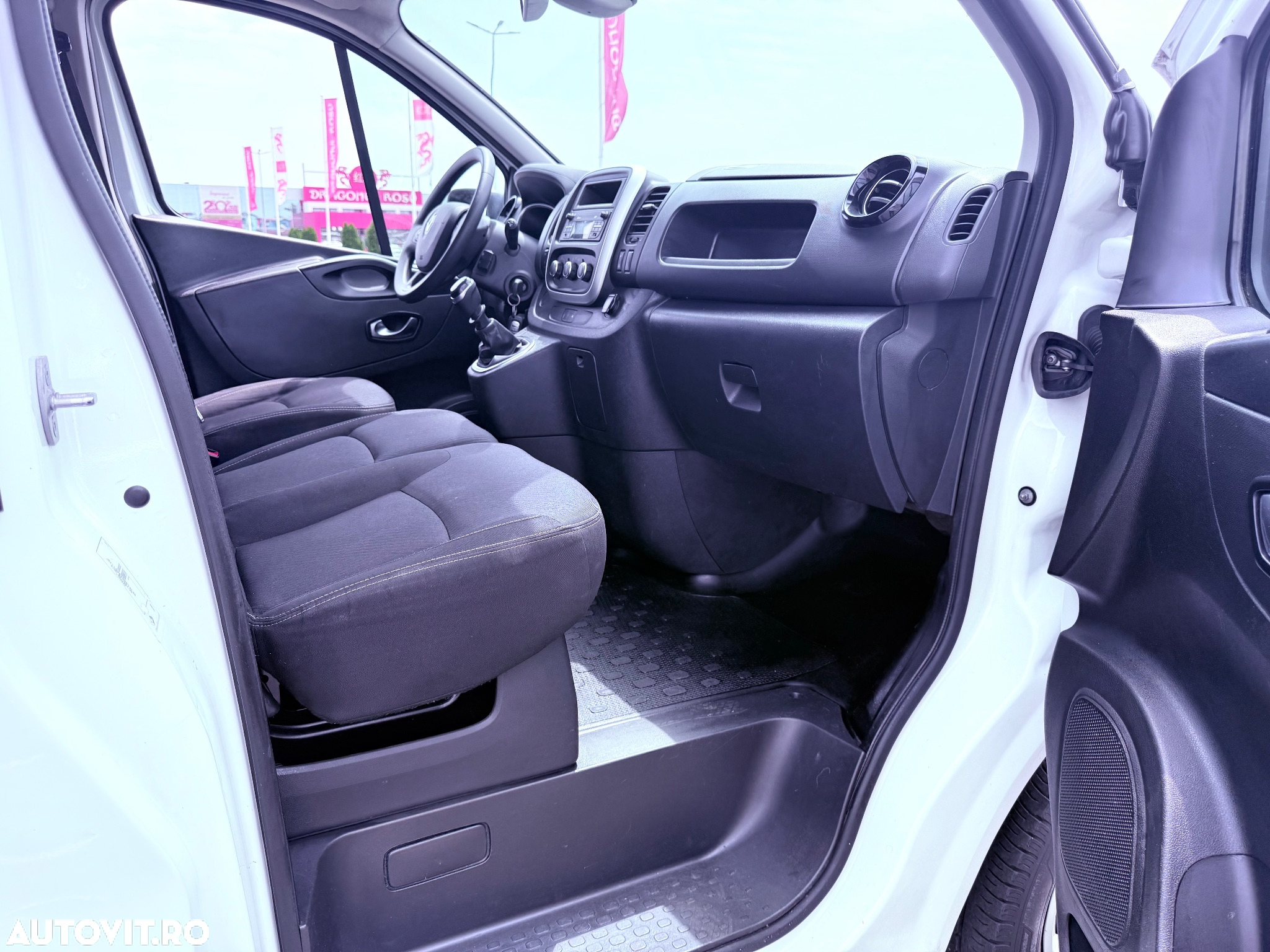 Renault Trafic 2.0 Blue dCi 146 Furgon Cabina Dubla L2H1 Authentique - 18