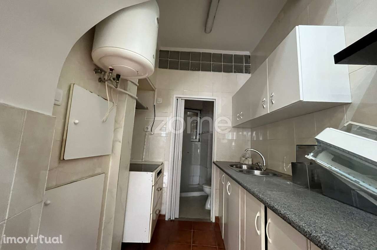 T0 no coração de Lisboa | Alfama – Miradouro de Santa Luzia - Grande imagem: 4/15