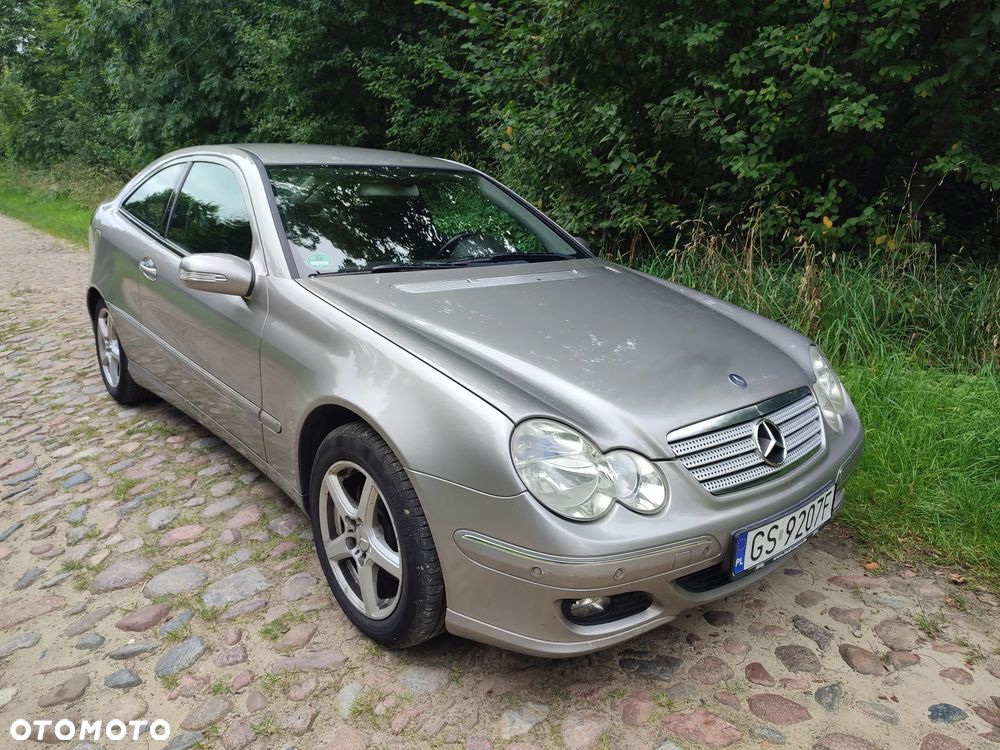 Mercedes-Benz Klasa C 220 CDI Sportcoupe Automatik - 20