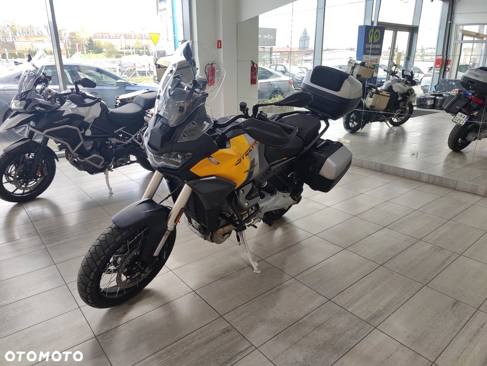 Moto Guzzi Stelvio - 1