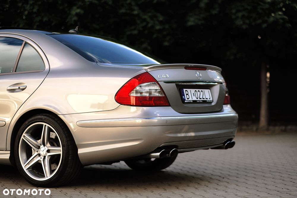 Mercedes-Benz Klasa E 63 AMG - 9