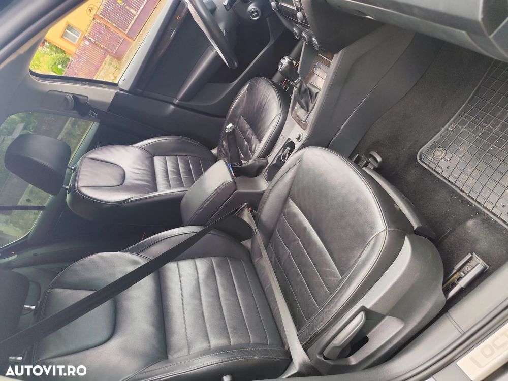 Skoda Octavia 2.0 TDI ELEGANCE DSG - 8