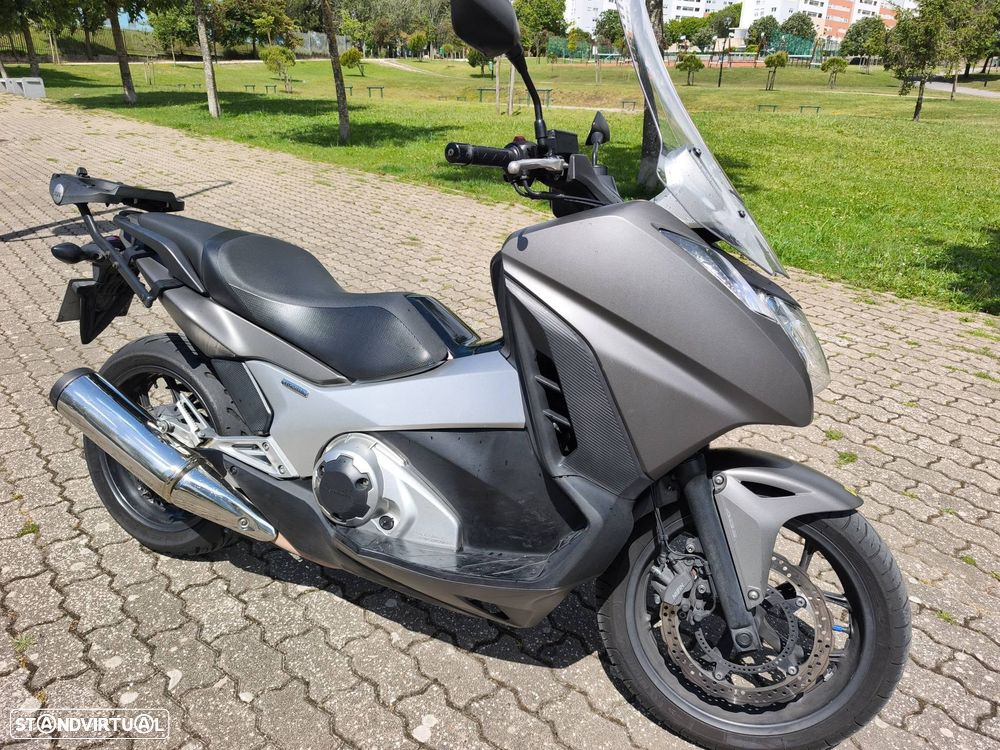 Honda Integra 750 - 13