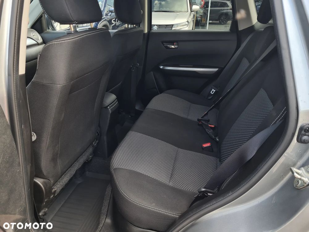Suzuki Vitara 1.0 Boosterjet Premium 2WD - 12
