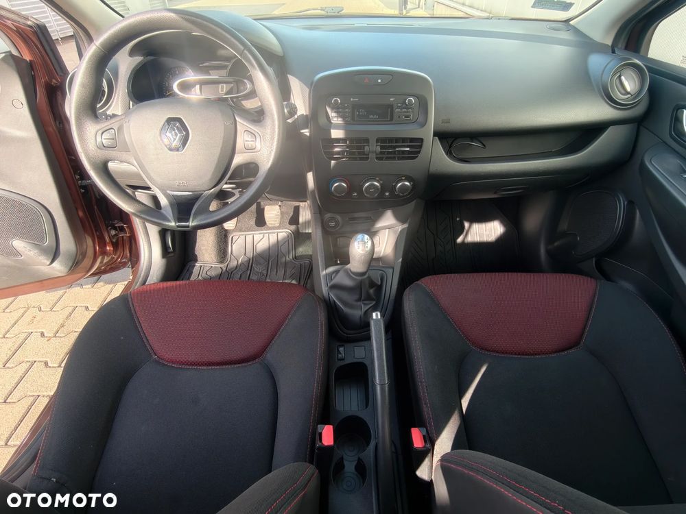 Renault Clio - 8