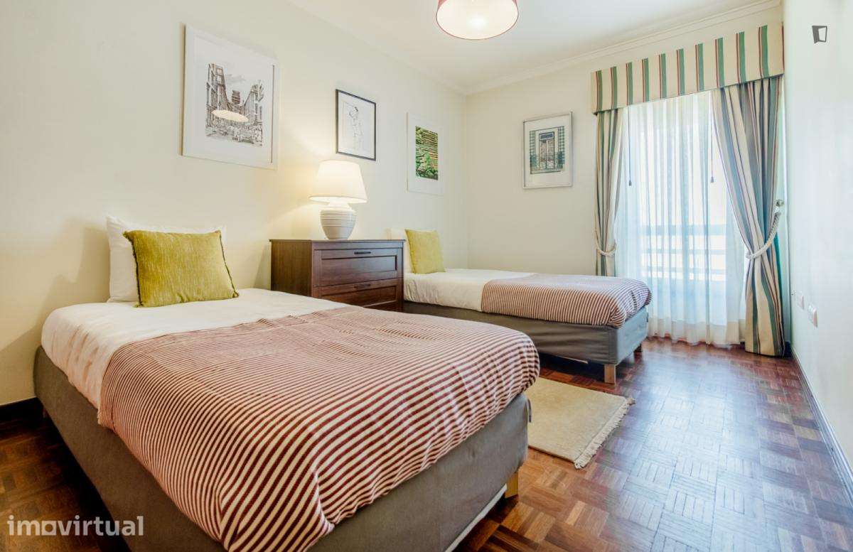 Apartamento com 3 quartos - localizado em Telheiras Lisbon - Grande imagem: 3/49