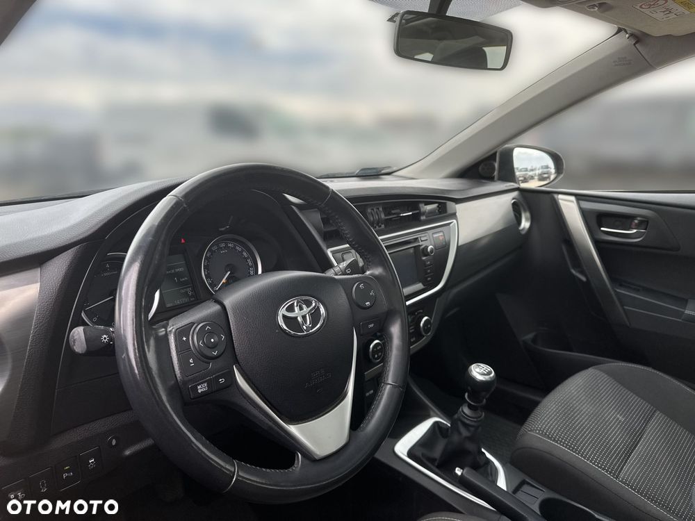 Toyota Auris 1.6 Premium Comfort - 12